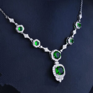 Noble Witch's Green Gem Evening Dress Chain Pendant Necklace Set
